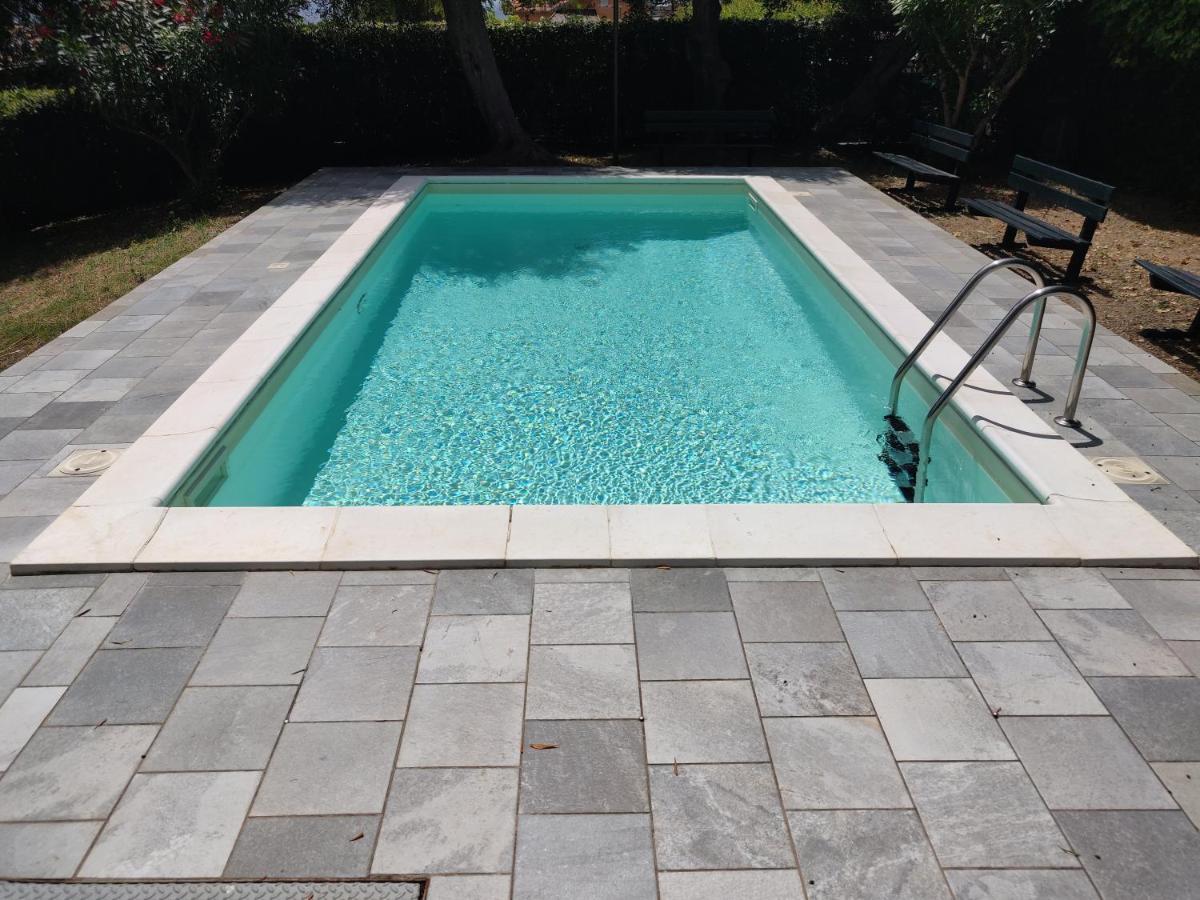 Residenza Il Poggio Daire San Bartolomeo Al Mare Dış mekan fotoğraf