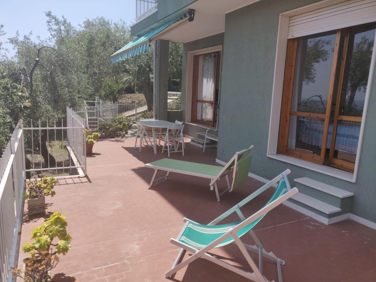 Residenza Il Poggio Daire San Bartolomeo Al Mare Dış mekan fotoğraf