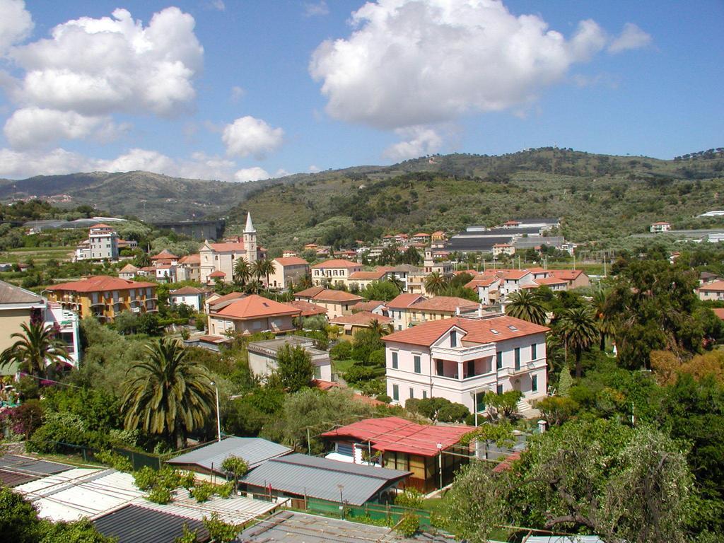 Residenza Il Poggio Daire San Bartolomeo Al Mare Dış mekan fotoğraf